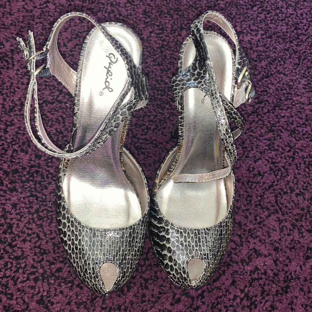 Women heel